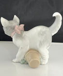 Lladro 6568 Curious Kitten Cat Porcelain Figurine Spain w/ Box Broken Leaves