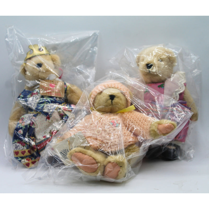 Lot of 3: Queen of Hearts, Spring Bonnets and Pink Sweater Bear