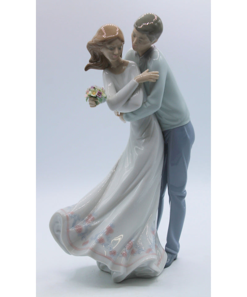 Lladró 6704 |Love's Embrace | Please Read