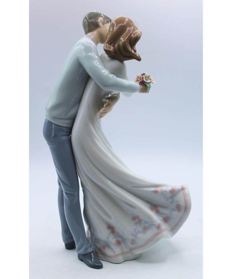 Lladró 6704 |Love's Embrace | Please Read
