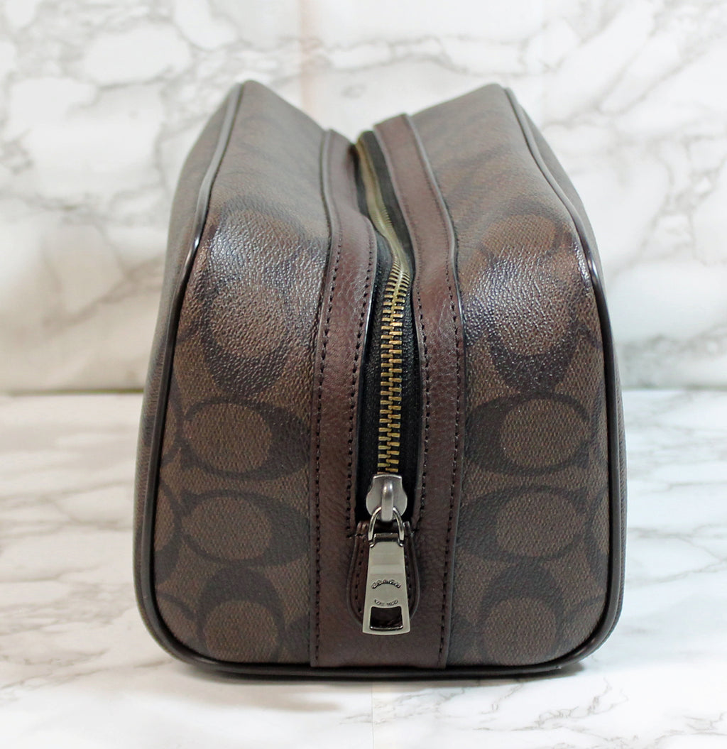 coach toiletry travel bag Purse: Brown Kit BTS Backpack Size:VS50X2 Crafted of smooth calf Minecraft Herschel Heritage™ Youth