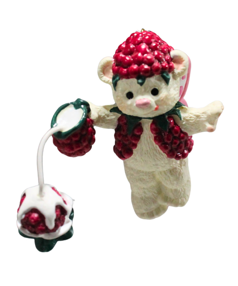 Hallmark Ornament: 2001 Raspberry  | QEO8565