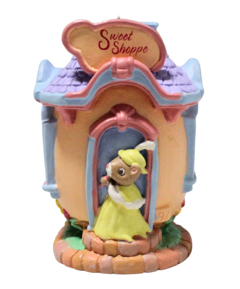 Hallmark Ornament: 1997 Apple Blossom Lane  | QEO8662