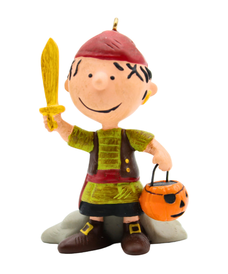 Hallmark Ornament: 2009 Pigpen the Pirate | QFO4025