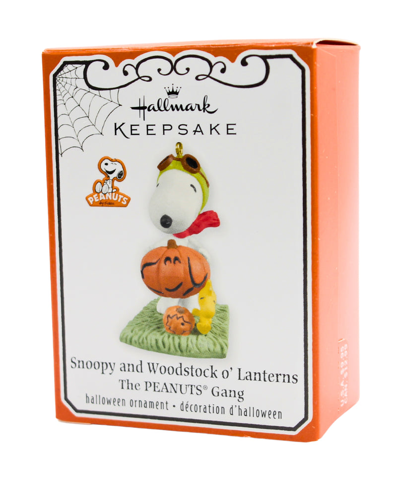 Hallmark Ornament: 2012 Snoopy and Woodstock o' Lantern | QFO5211