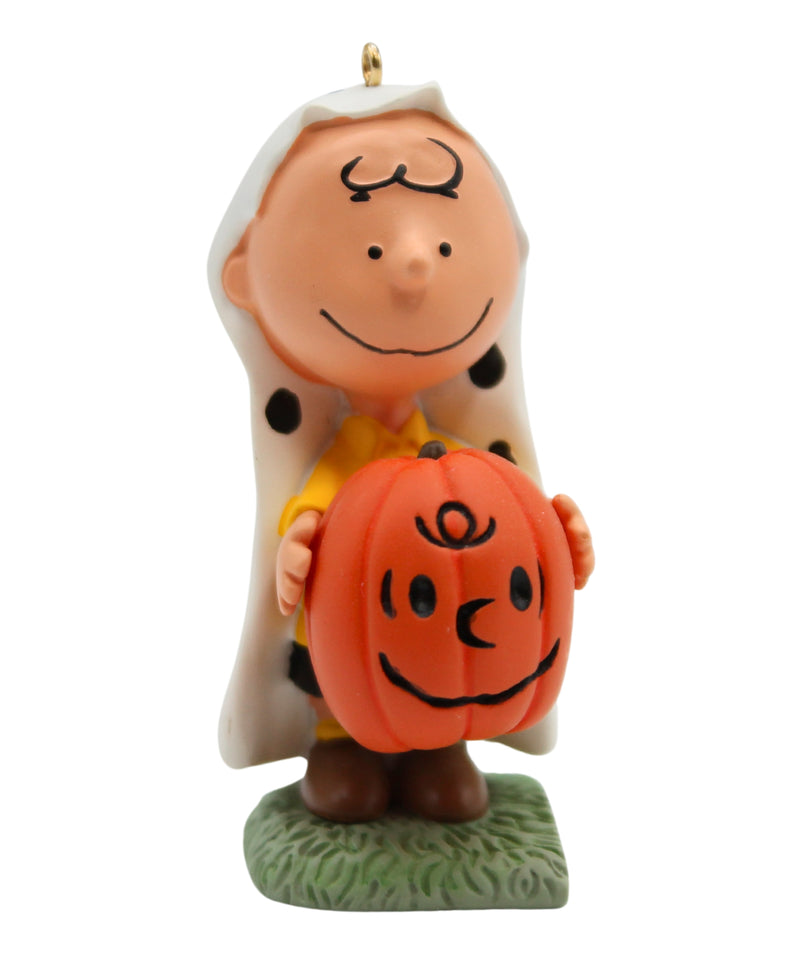 Hallmark Ornament: 2012 Charlie Brown o' Lantern | QFO5214