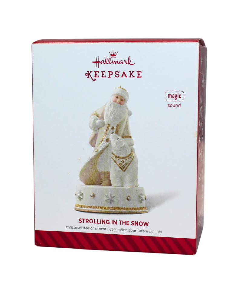 Hallmark Ornament: 2014 Strolling in the Snow | QGO1216