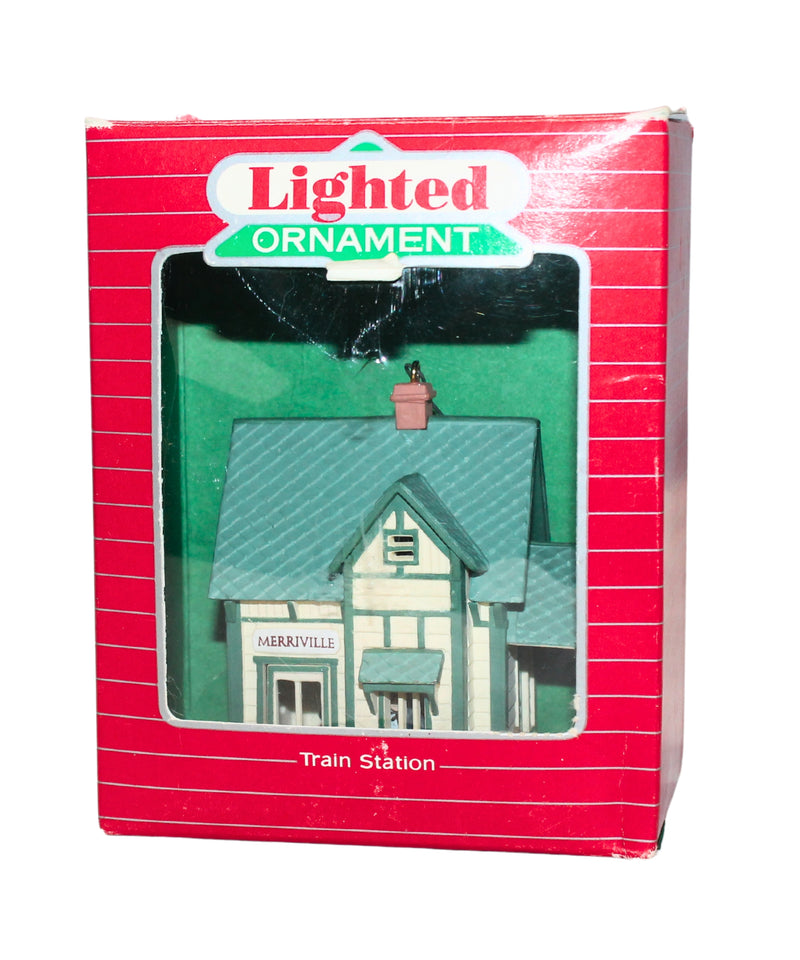 Hallmark Ornament: 1987 Train Station | QLX7039