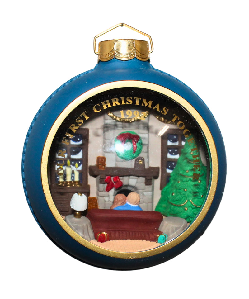 Hallmark Ornament: 1992 Our First Christmas Together | QLX7221