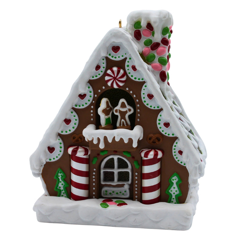 Hallmark Ornament: 1997 Gingerbread Fantasy | QLX7382