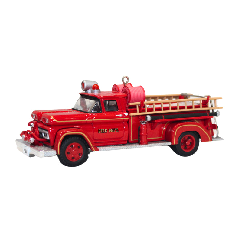 Hallmark Ornament: 2006 GMC 1961 | QX2326 | Fire Brigade