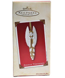 Hallmark Ornament: 2002 Angelic Visitation | QX2853