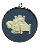 Hallmark Jesus Loves Me - Keepsake Ornament 1991 QX3147