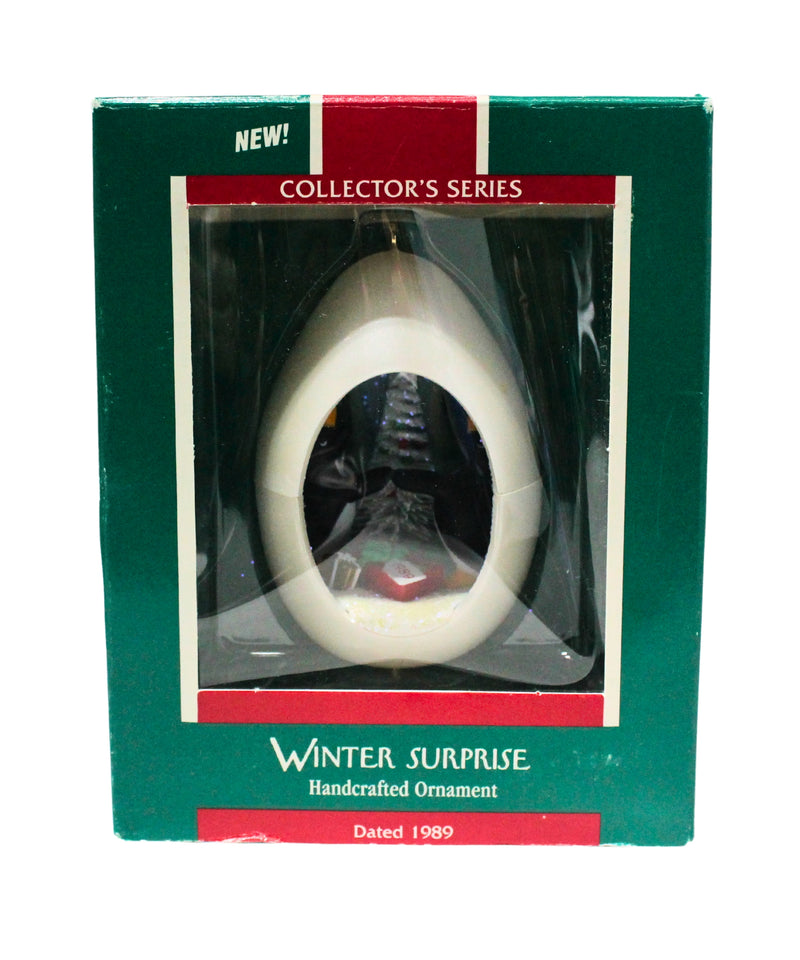 Hallmark Ornament: 1989 Winter Surprise | QX4272