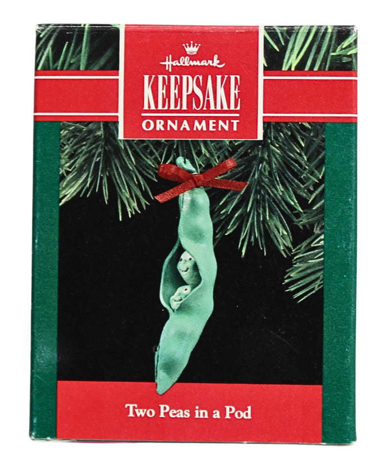 Hallmark Ornament: 1990 Two Peas in a Pod | QX4926