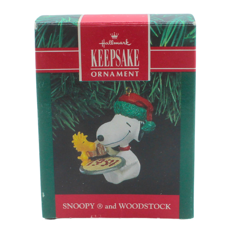 Hallmark Ornament: 1991 Snoopy and Woodstock | QX5197