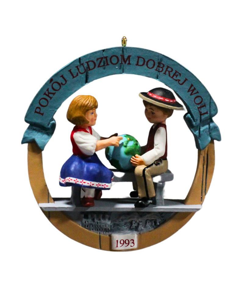 Hallmark Ornament: 1993 Peace on Earth | QX5242