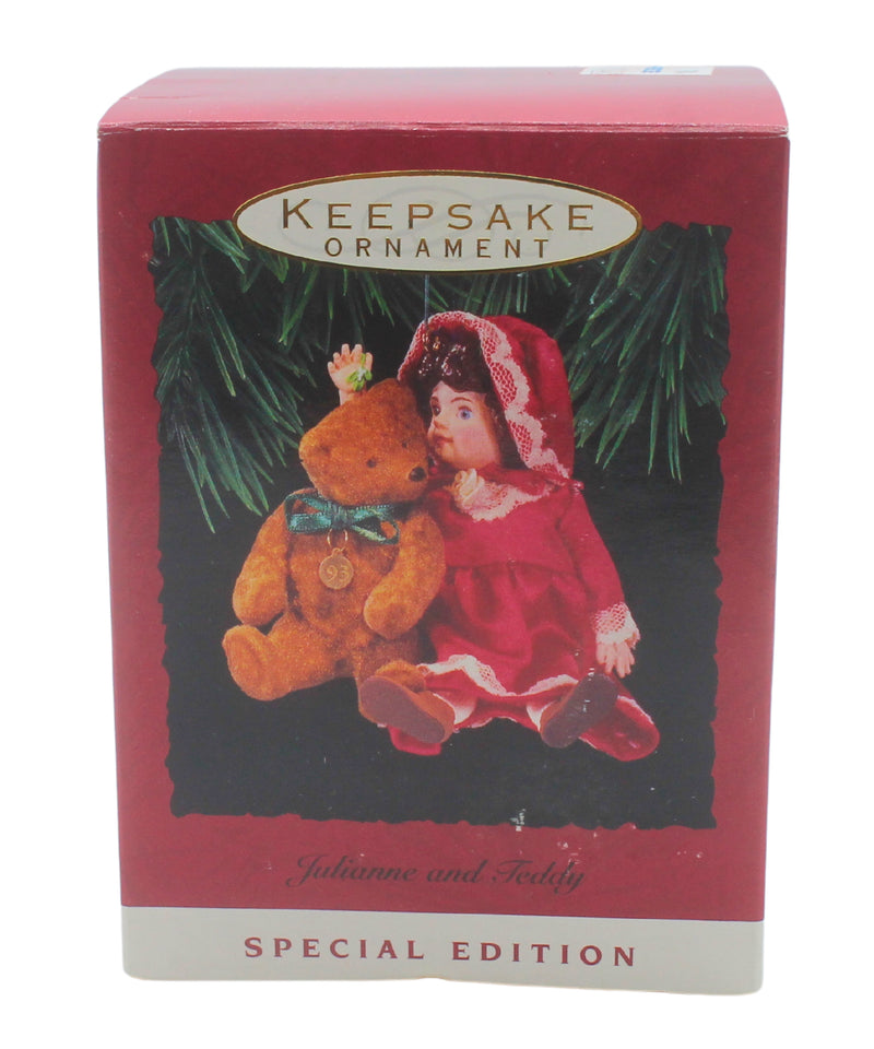 Hallmark Ornament: 1993 Julianne and Teddy | QX5295