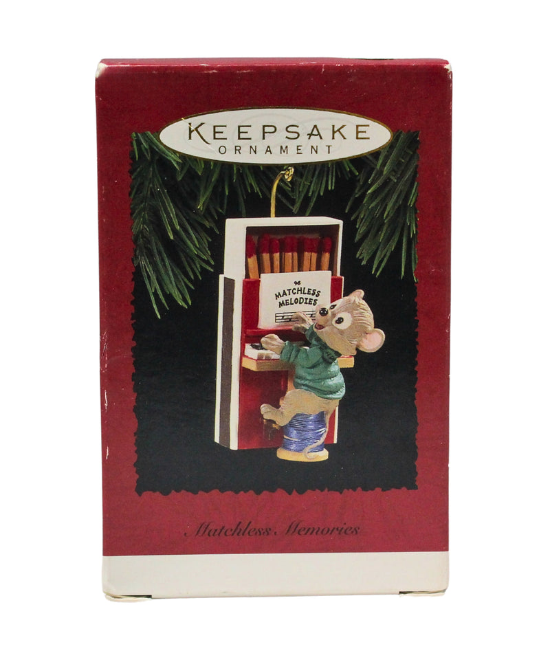 Hallmark Ornament: 1996 Matchless Memories  | QX6061