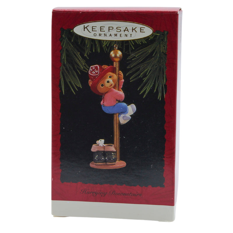 Hallmark Ornament: 1996 Hurrying Downstairs | QX6074