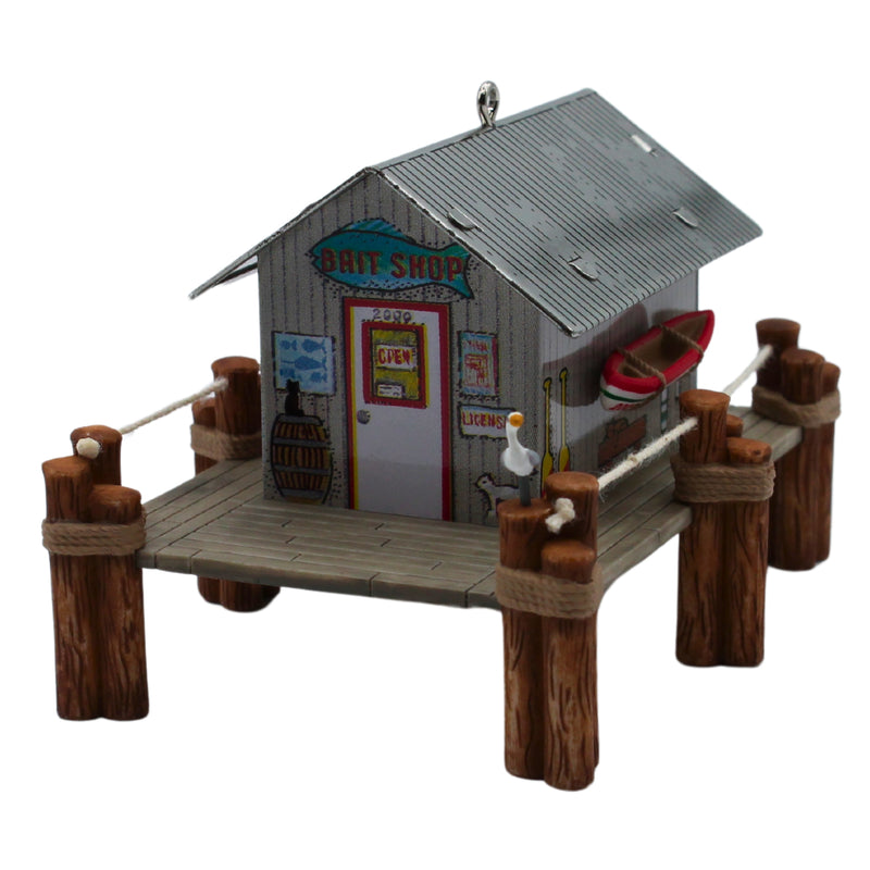 Hallmark Ornament: 2000 Bait Shop With Boat | QX6632