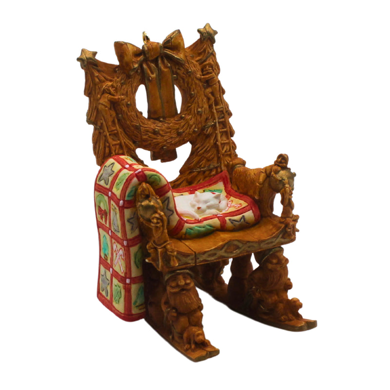 Hallmark Ornament: 2001 Mrs. Claus's Chair | QX6955