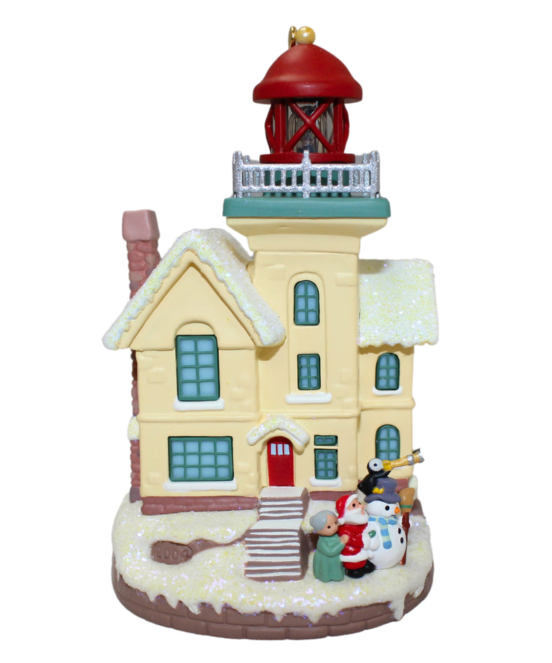 Hallmark Ornament: 2004 Lighthouse Greetings | QX8104