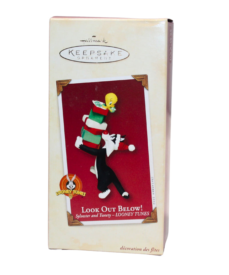 Hallmark Ornament: 2002 Look Out Below! | QX8273 | Looney Tunes