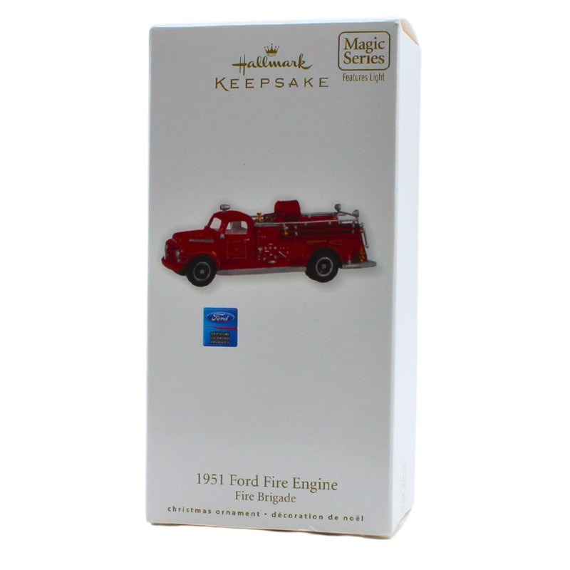 Hallmark Ornament: 2010 Ford Fire Engine-1951 | QX8643