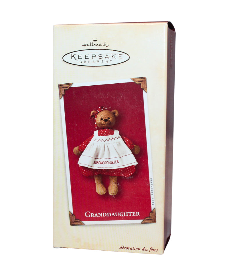 Hallmark Ornament: 2002 Granddaughter | QX8663