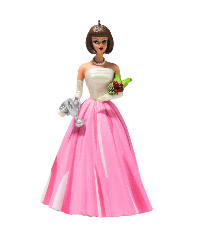 Hallmark Ornament: 2011 Campus Sweetheart | QX8887