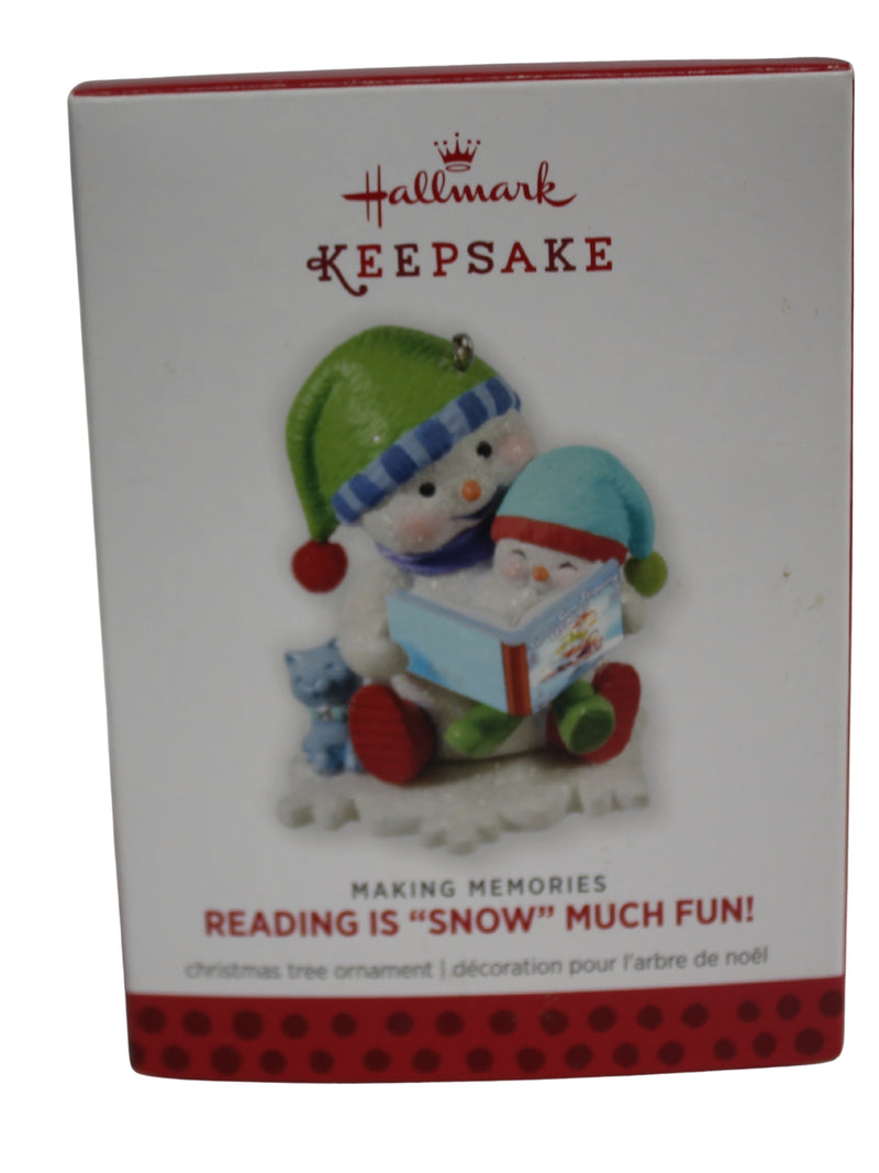 Hallmark Ornament: 2013 Reading is "Snow" Much Fun | QX9015