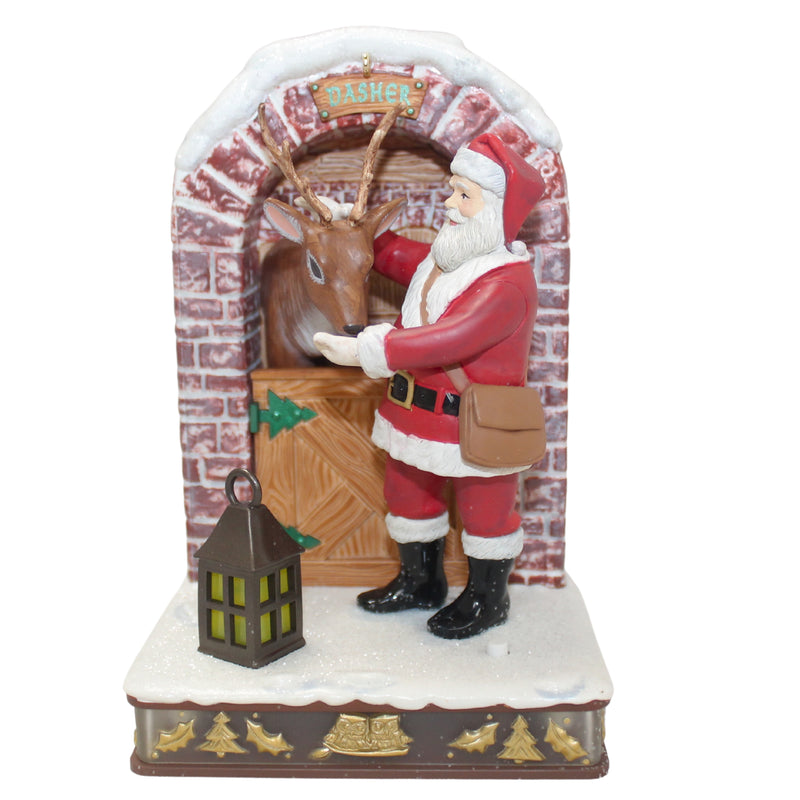 Hallmark Ornament: 2014 A Pre-Flight Snack | QX9023