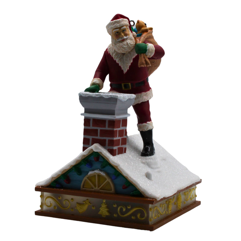 Hallmark Ornament: 2017 Up on the Housetop | QX9372