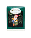 Hallmark Ornament: 1996 Rudolph's Helper  | QXC4171