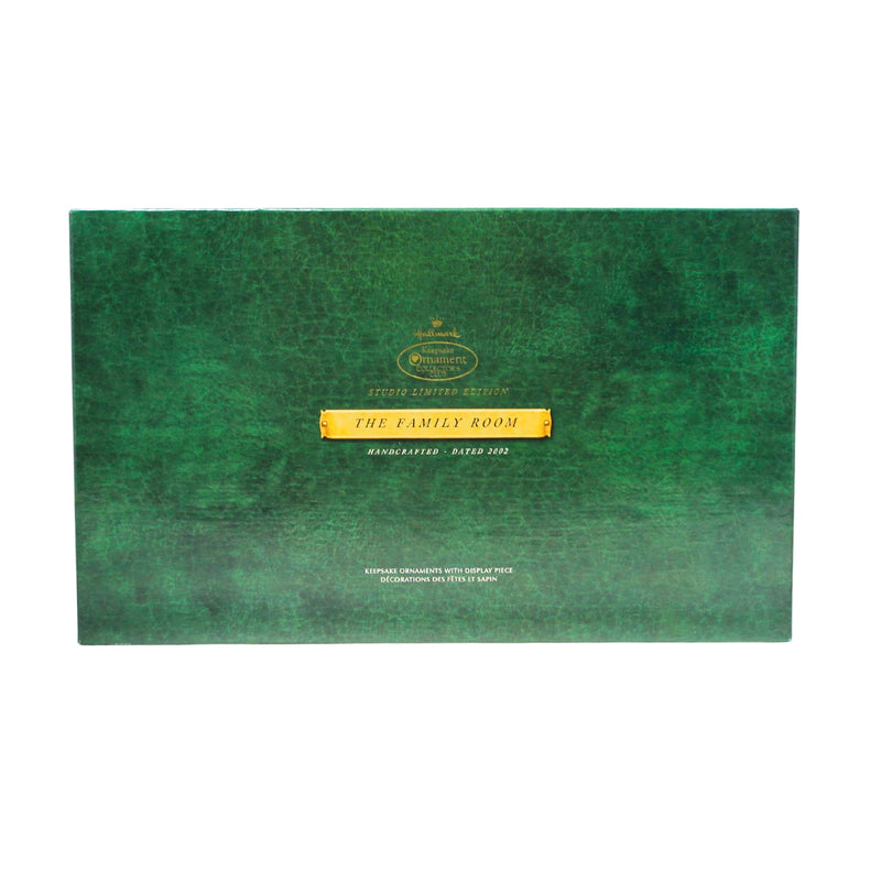 Hallmark Ornament: 2002 The Family Room | QXC4566