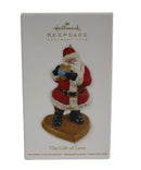 Hallmark Ornament: 2011 The Gift of Love | QXC5029