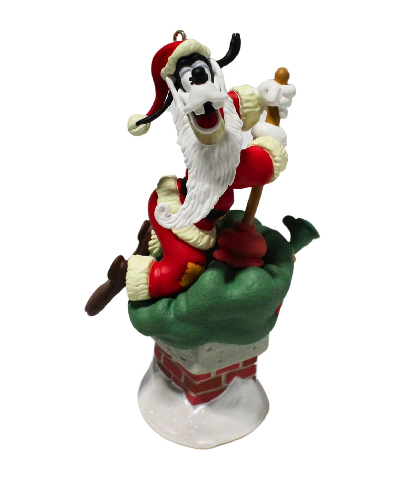 Hallmark Ornament: 1999 Goofy As Santa's Helper | QXD4079