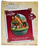 Hallmark Ornament: 2004 Walt Disney's Snow White and the Seven Dwarfs | QXD5064 | Music & Motion
