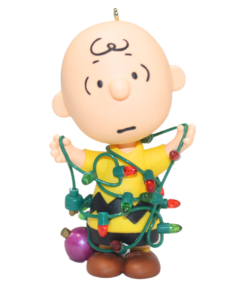 Hallmark Ornament: 2021 All Tangled Up | QXE3242 | Peanuts