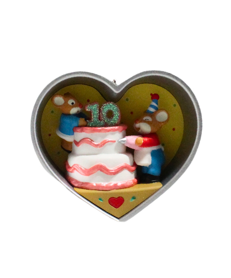 Hallmark Ornament: 2021 Ten Sweet Years - Cookie Cutter Mouse Special Edition | QXE3282