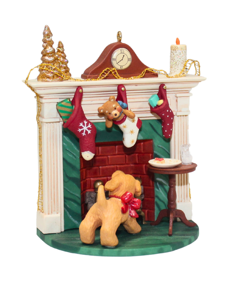 Hallmark Ornament: 2006 A Puppy for Christmas! | QXG2806