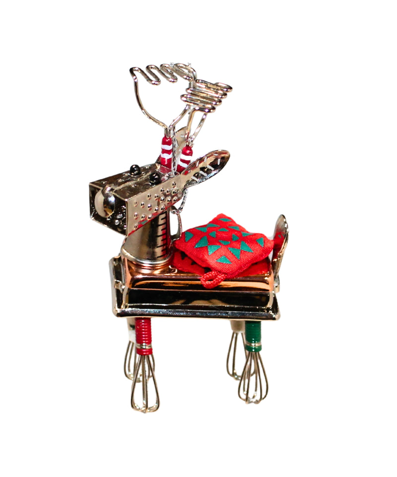 Hallmark Ornament: 2004 Cookie Doe  | QXG5441