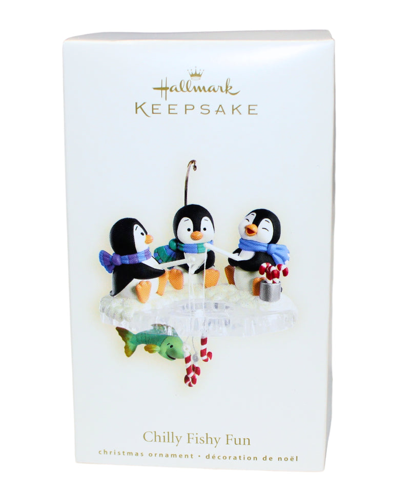 Hallmark Ornament: 2007 Chilly Fishy Fun | QXG7127