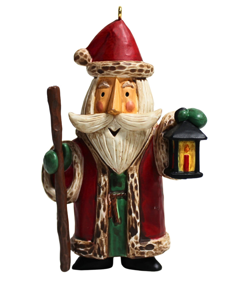 Hallmark Ornament: 2010 Santa Spreads the Spirit | QXG7403