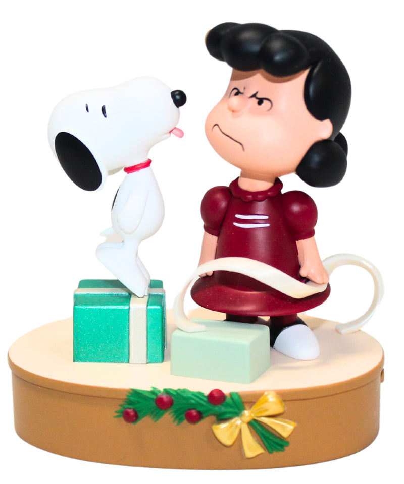 Hallmark Ornament: 2009 Kissed by a Dog | QXI1132 | Peanuts