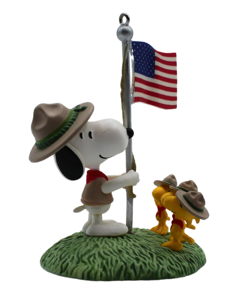 Hallmark Ornament: 2012 Beagle Scout Salute | QXI2941 | Peanuts