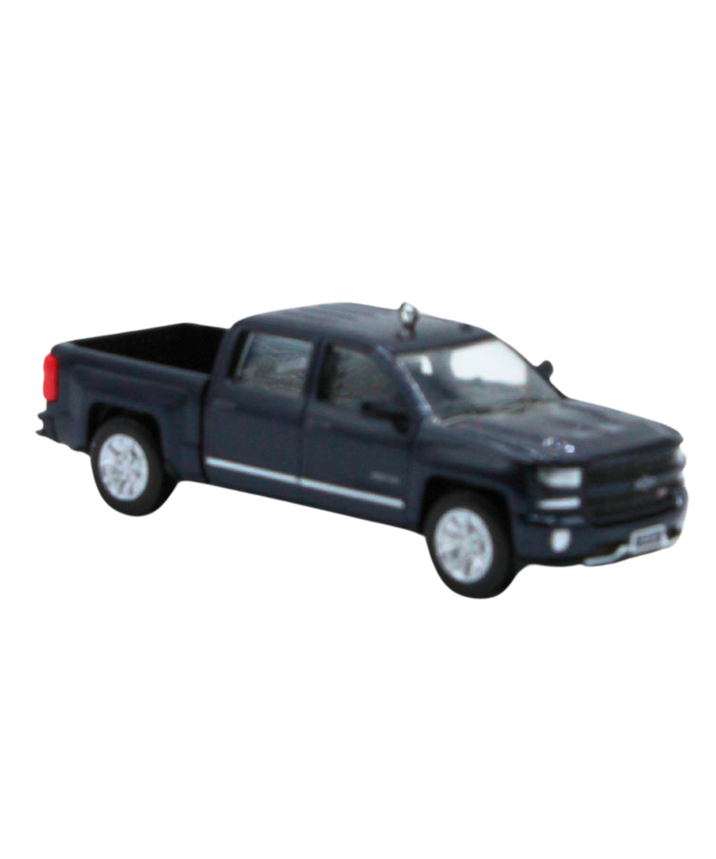 Hallmark Ornament: 2018 Chevrolet Silverado - 2018 | QXI3196