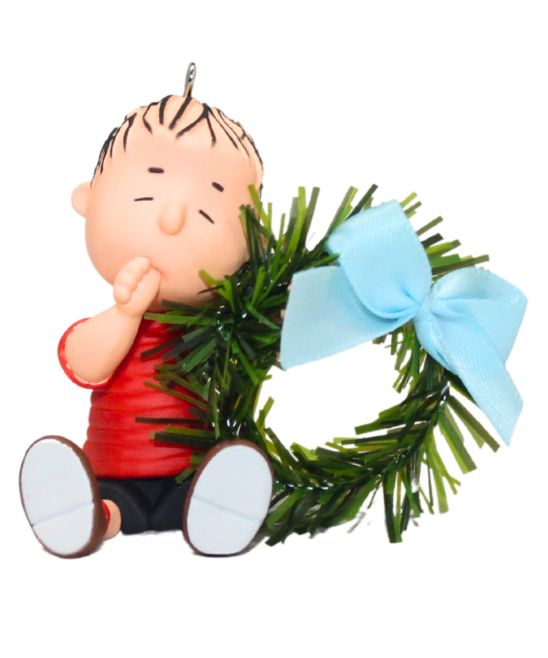 Hallmark Ornament: 2017 A Comfy Christmas For Linus | QXI3292 | Peanuts