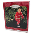 Hallmark Ornament: 1999 Gordie Howe | QXI4047 | NHL